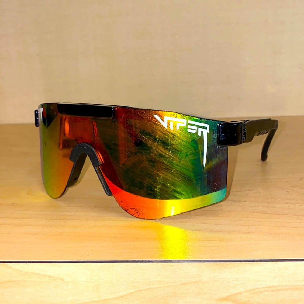 GLASSES FOR JHOLT